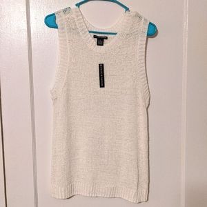 White NWT Chelsea and Theodore knit type summer sleeveless top